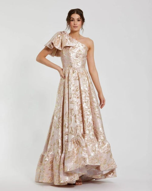 Elegance peach dress